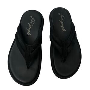 Free People size 8.5 Wonderland Black Thong Platform Sandals 39 NWOB
